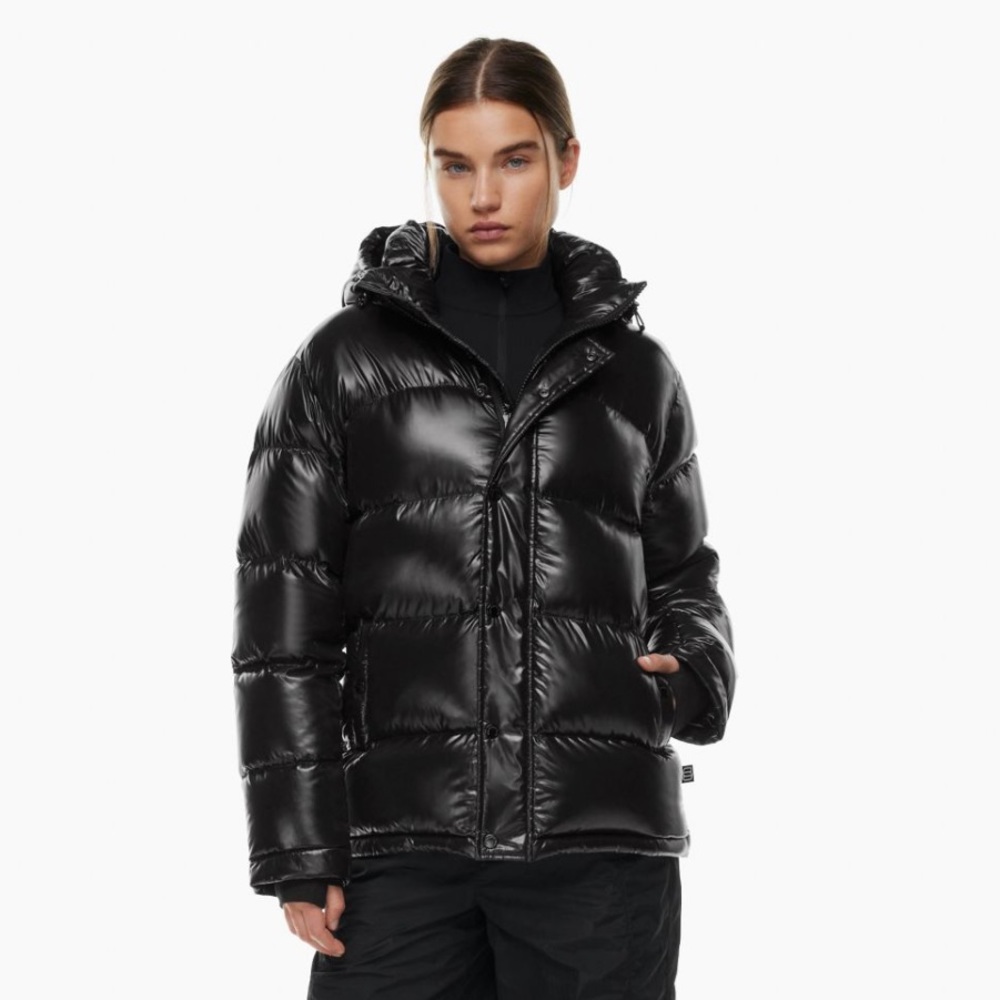 Aritzia Hi-Gloss Regular Super Puff